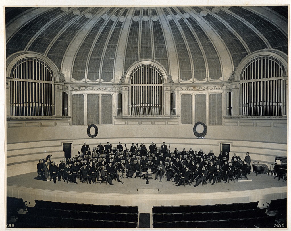 Members of the Chicago Orchestra take the stage of Orchestra Hall, shortly after the building's official opening on Dec. 14, 1904.