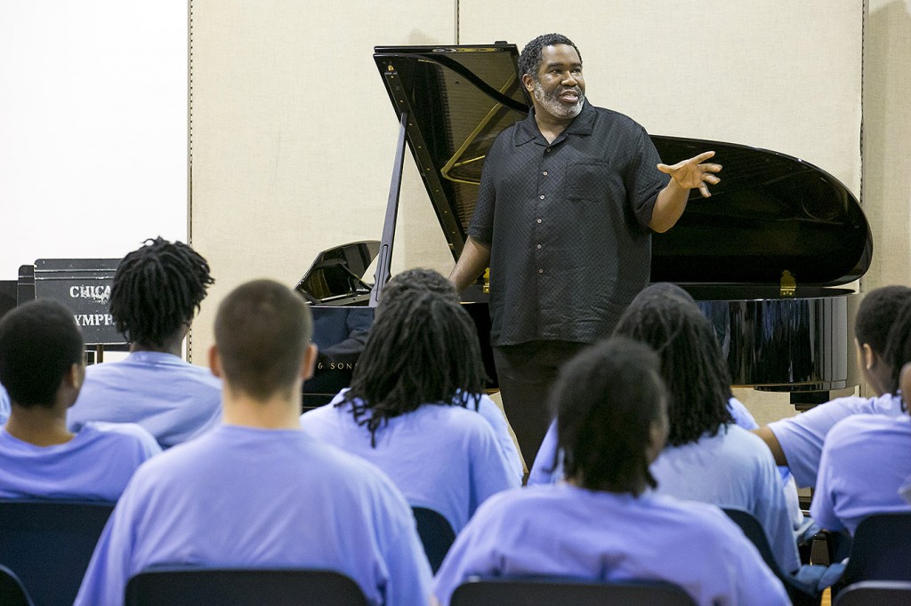 Bass-baritone Eric Owens sings arias during a performance at the Illinois Youth Center in Chicago. | Todd Rosenberg Photography