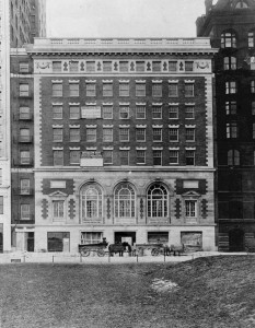 Orchestra Hall nearly finished in the late fall of 1904 (note "offices for rent" sign above a ballroom window)