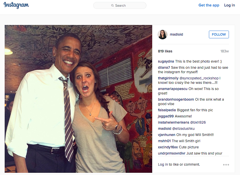 College student Madalyn Starkey corrals President Barack Obama for ‘the best photo ever! :)’ | Photo: Instagram